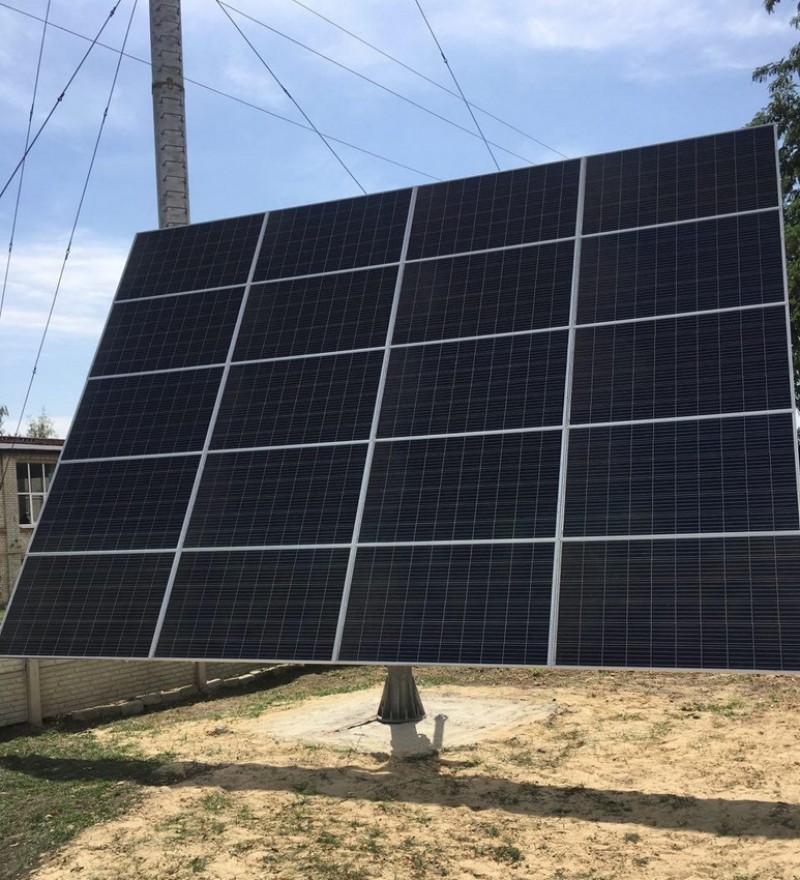 У Харківському районі презентовано унікальний проект – сонячний двокоординатний динамічний трекер